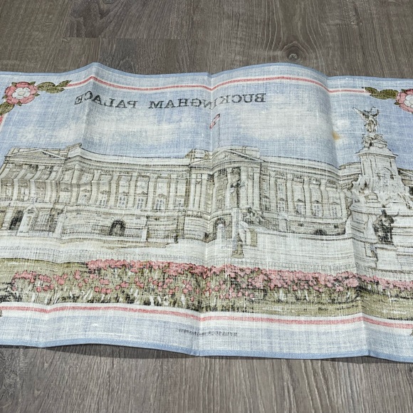Buckingham Palace Irish Linen Tea Towel C32 - Picture 4 of 4